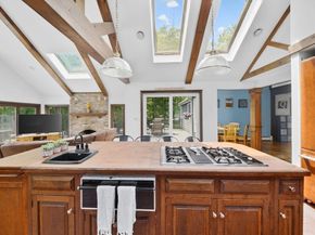 57 Center St, Groveland MA 01834