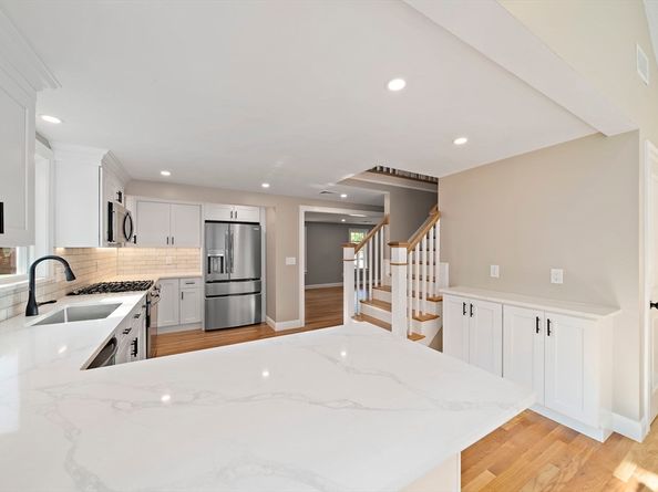 115 Great Republic Ave, Weymouth MA 02190