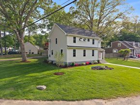 115 Great Republic Ave, Weymouth MA 02190