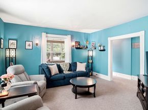 25 Cumner Ave, Melrose MA 02176