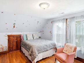 25 Cumner Ave, Melrose MA 02176