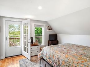 25 Cumner Ave, Melrose MA 02176