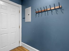 72 Central 1, Somerville MA 02143