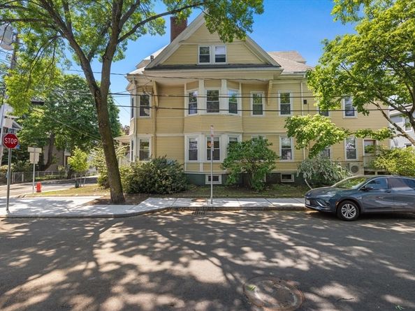 72 Central 1, Somerville MA 02143