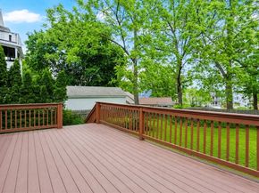 23 Oakes Ave, Southbridge MA 01550