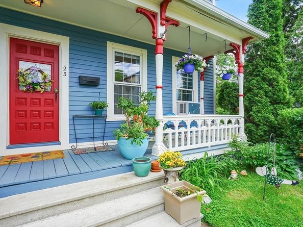 23 Oakes Ave, Southbridge MA 01550