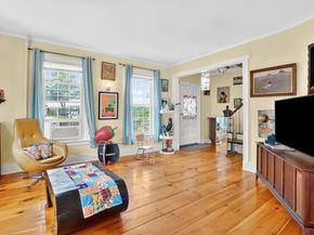 23 Oakes Ave, Southbridge MA 01550