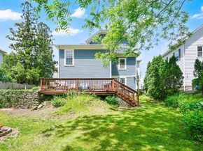 23 Oakes Ave, Southbridge MA 01550