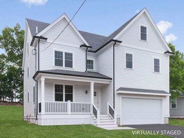 113 Warwick Avenue, Waltham MA 02452
