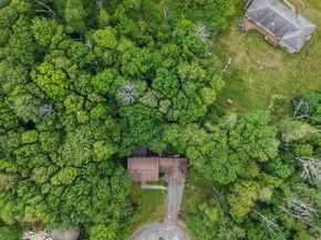 111 Lea Ave, Northbridge MA 01534