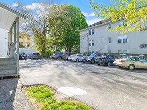 86-92 Hamilton St, Worcester MA 01604
