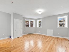86-92 Hamilton St, Worcester MA 01604