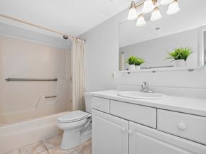 1731 Beacon 202, Brookline MA 02445