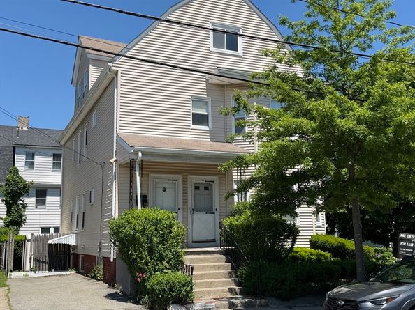 117-119 Belmont St, Belmont MA 02478