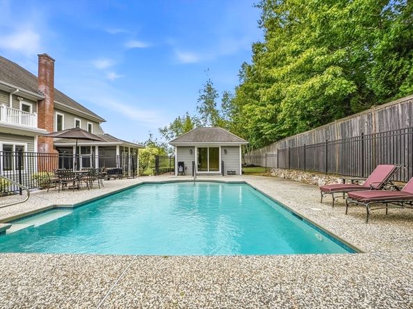4 Quick Farm Rd, Westborough MA 01581