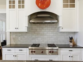 7 Locust Ave, Lexington MA 02421