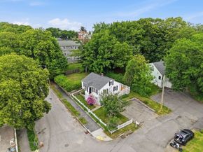 41 Bridgeport St, Worcester MA 01604