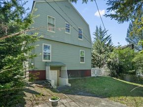 3 Wallace St, Worcester MA 01605