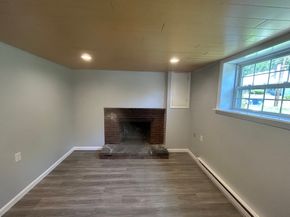 9 Cricket Dr, Sturbridge MA 01566
