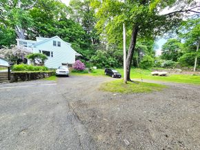 46-1/2 Old Sturbridge Rd, Southbridge MA 01550