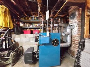 46-1/2 Old Sturbridge Rd, Southbridge MA 01550