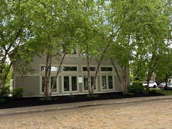 2 Harvest Dr 209, North Andover MA 01845