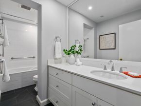 2 Clarendon St 302, Boston MA 02116