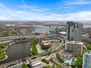 8 Whittier Pl 14F, Boston MA 02114