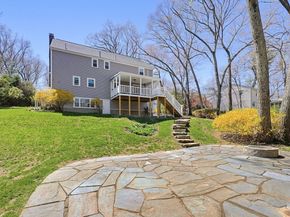 6 Duggan Dr, Framingham MA 01702