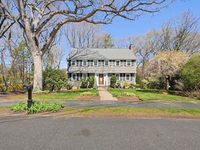 6 Duggan Dr, Framingham MA 01702