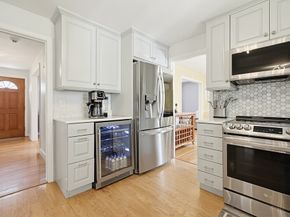 6 Duggan Dr, Framingham MA 01702