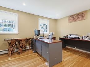 6 Duggan Dr, Framingham MA 01702