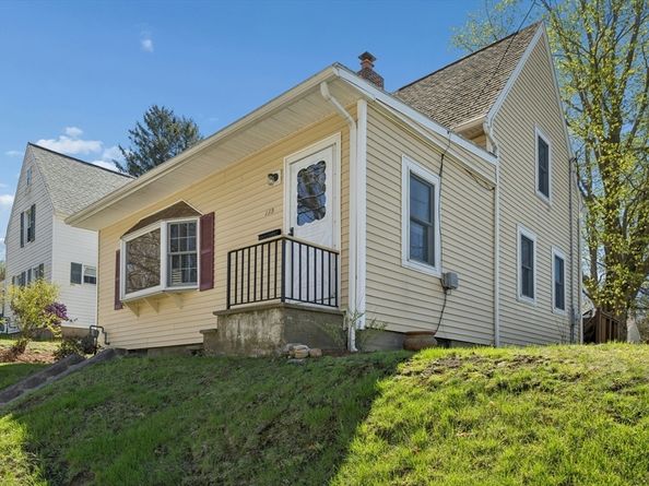 139 Ararat Street, Worcester MA 01606