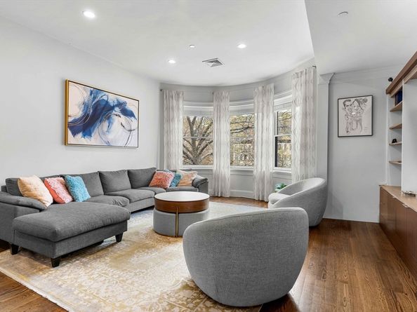 1471 Beacon St 10(PH), Brookline MA 02446