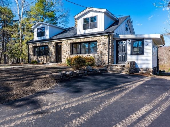 28 Indian Neck Rd, Wareham MA 02571