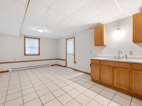 14 Belcourt Rd, Worcester MA 01605