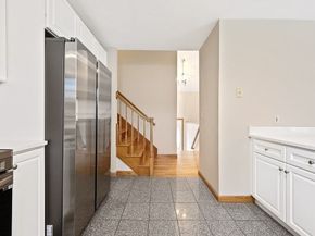 14 Belcourt Rd, Worcester MA 01605