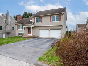 14 Belcourt Rd, Worcester MA 01605