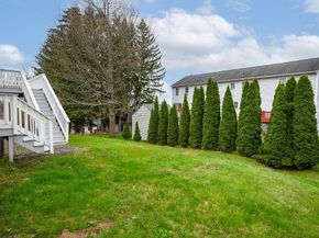14 Belcourt Rd, Worcester MA 01605