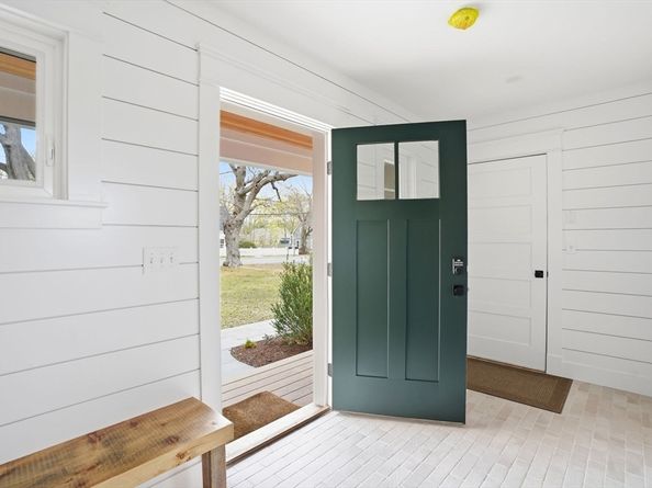 50 Chestnut St, Duxbury MA 02332
