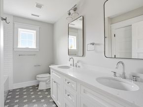 50 Chestnut St, Duxbury MA 02332