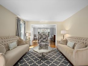 25 Bunker Lane, Natick MA 01760