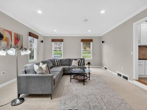 60 Rosemont Dr, North Andover MA 01845
