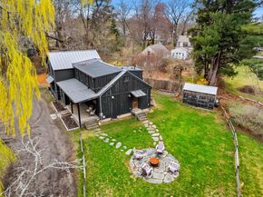 8R Rolfes Ln, Newbury MA 01951