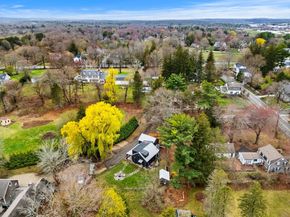 8R Rolfes Ln, Newbury MA 01951