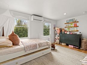 8R Rolfes Ln, Newbury MA 01951