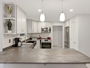 12 Alpine Run Rd, Kingston MA 02364