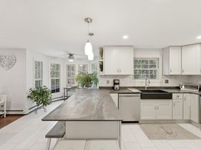 12 Alpine Run Rd, Kingston MA 02364