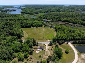 189 Blackmore Pond Rd, Wareham MA 02576