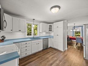 27 N Grove St, Middleboro MA 02346
